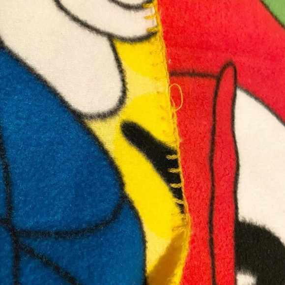 2014 M&M World Fleece Throw Blanket Candy Chocolate 58x49 Inch - Picture 10 of 16